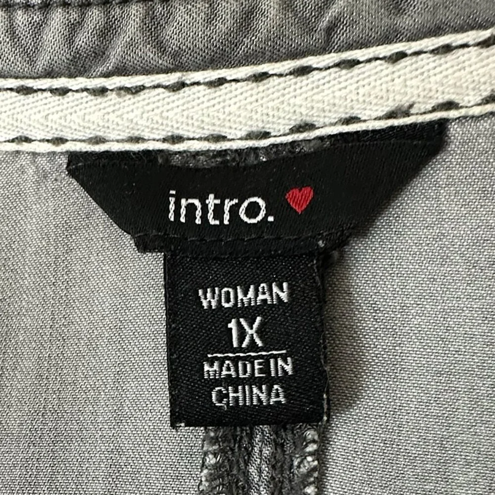 Snaps Collared Gray Comfy Blouse  Decorative stitching Intro size 1X - Picture 10 of 11